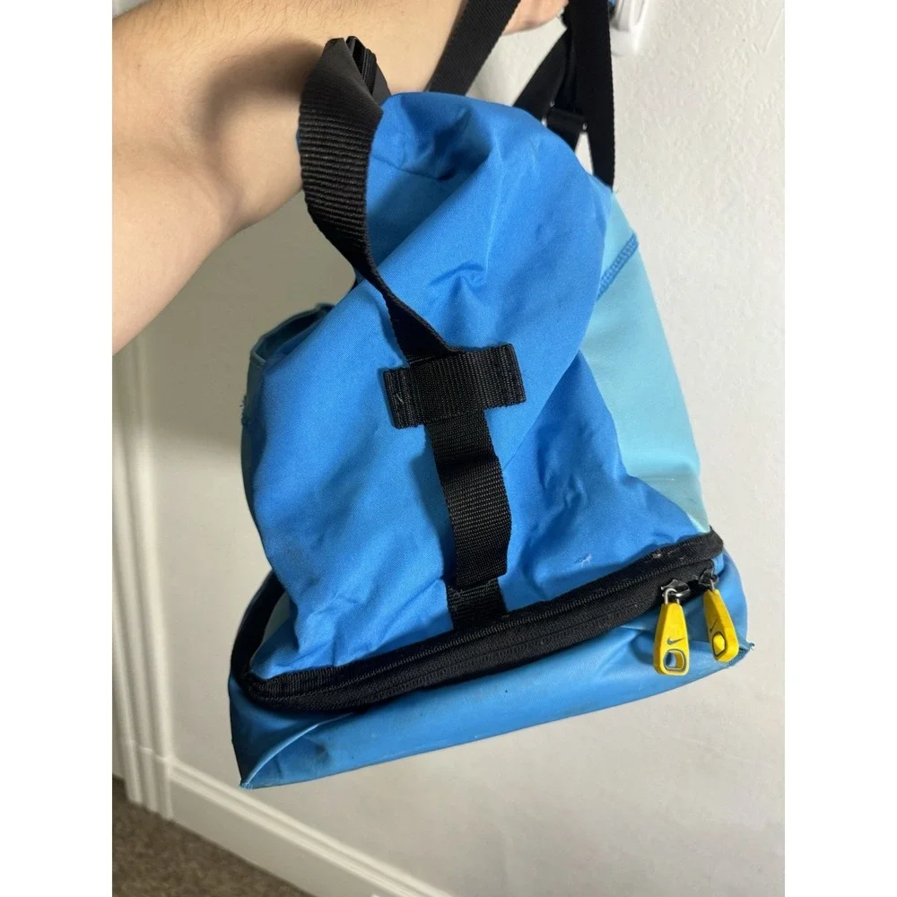 Nike‎ Duffle Blue Insulated Bag Duffle Style Cooler Tote Rare